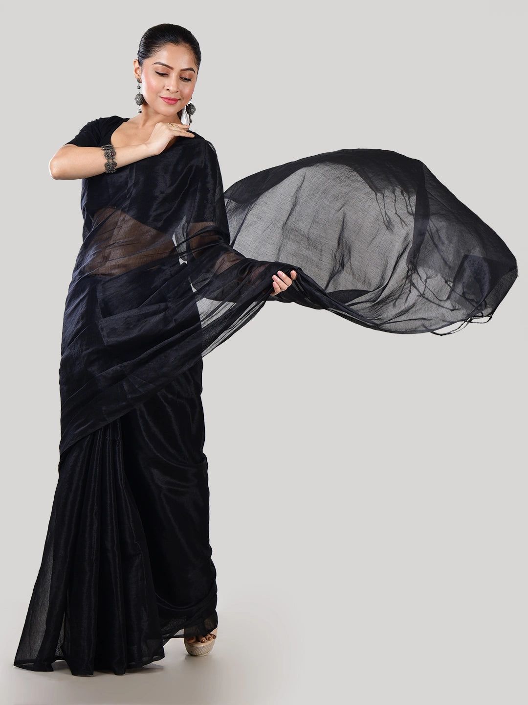 Raabta | Black Handloom Tissue Saree