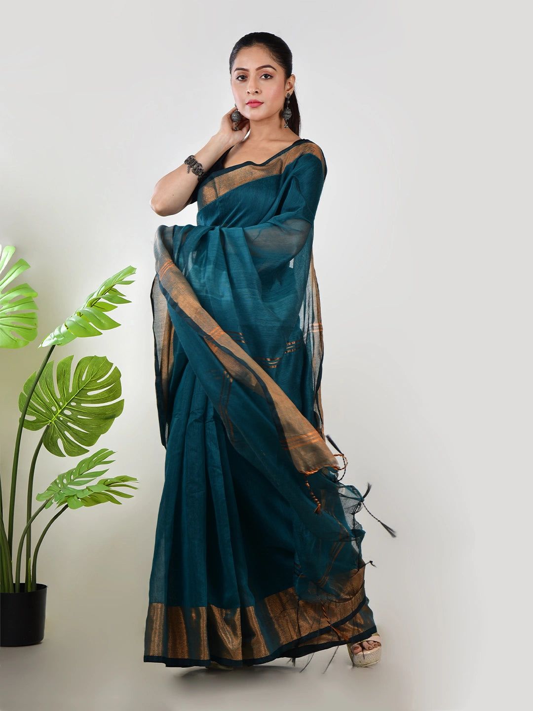 Turquoise Leher | Turquoise Handloom Linen Saree