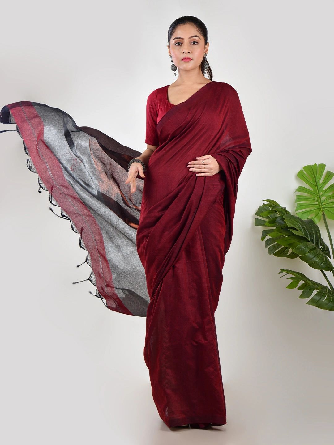 Ruhini | Maroon Handloom Linen Saree
