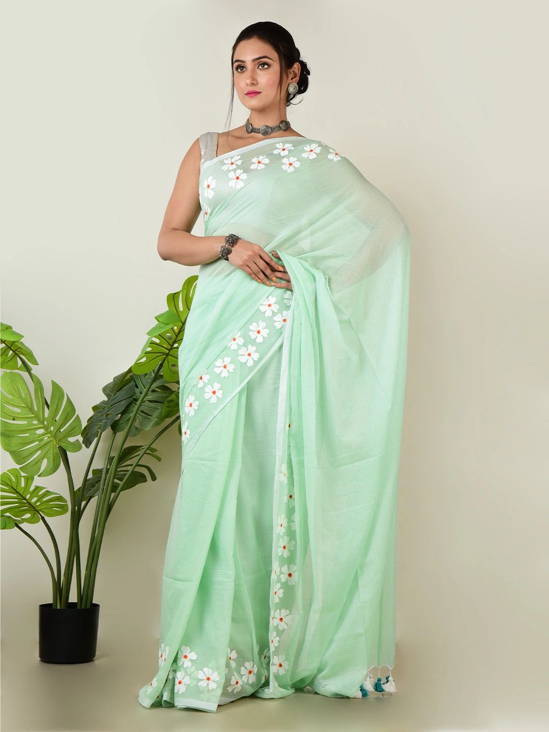 Saaj Hara | Pastel Green Handloom Cotton Saree With Delicate Handcrafted Floral Art