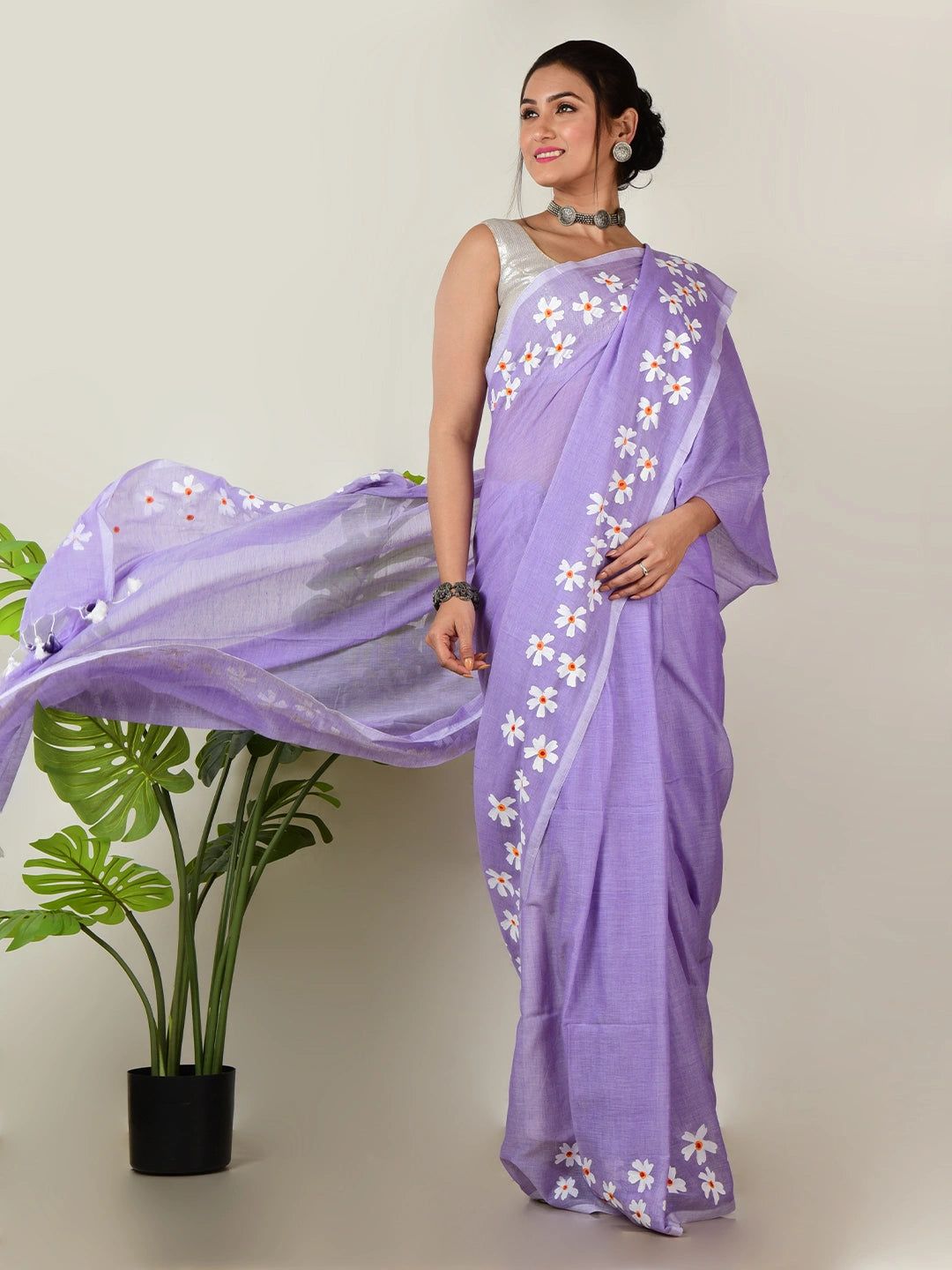 Komal Angan | Lavender Handloom Cotton Saree With Delicate Handcrafted Floral Art