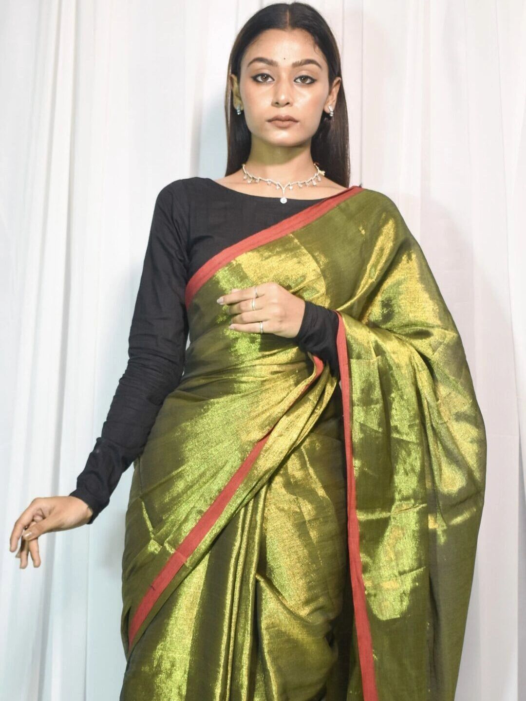 Virana | Green Handloom Tissue Saree