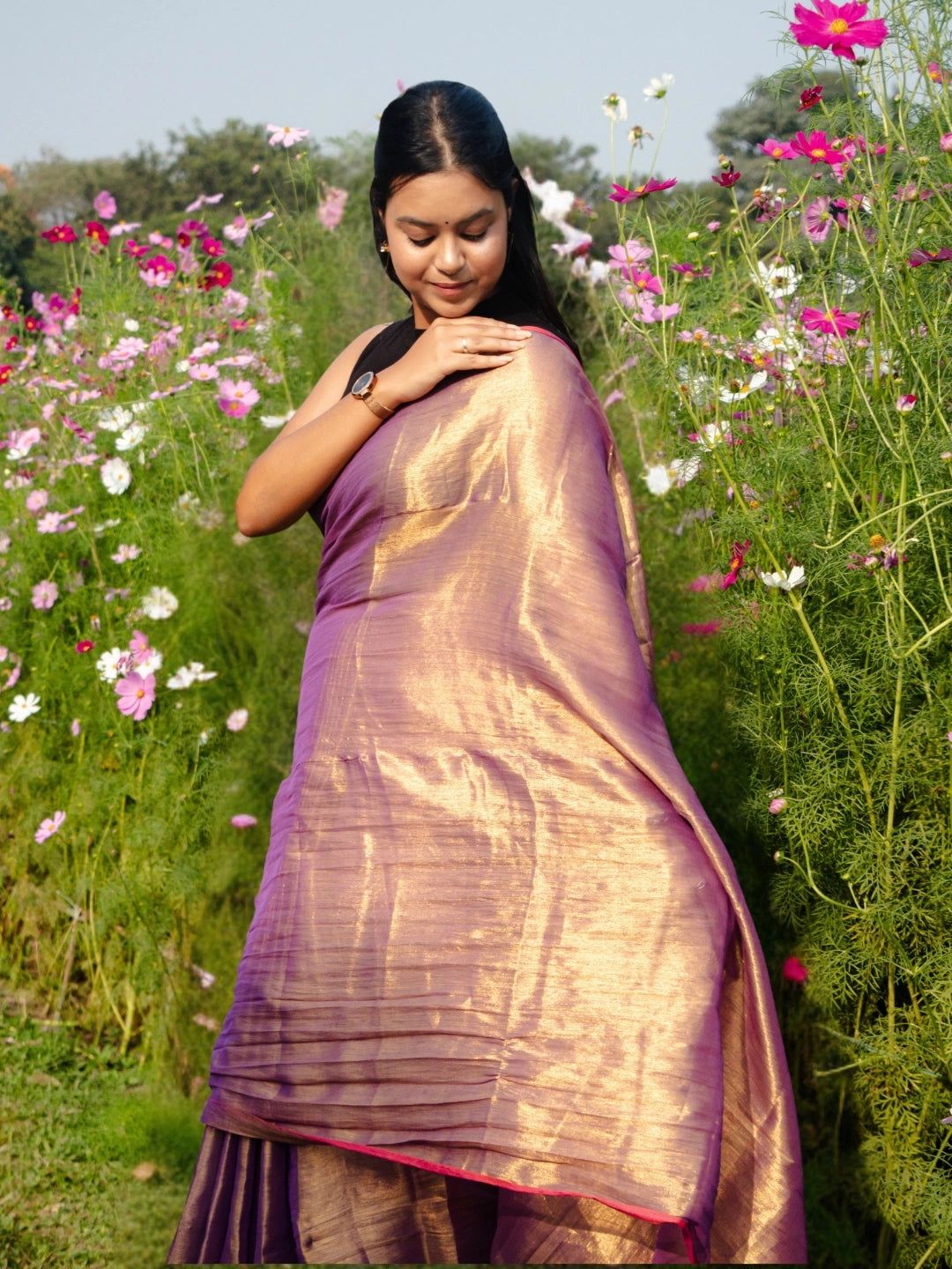 Sunehri Rush | Gold & Pink Handloom Tissue Saree image 2