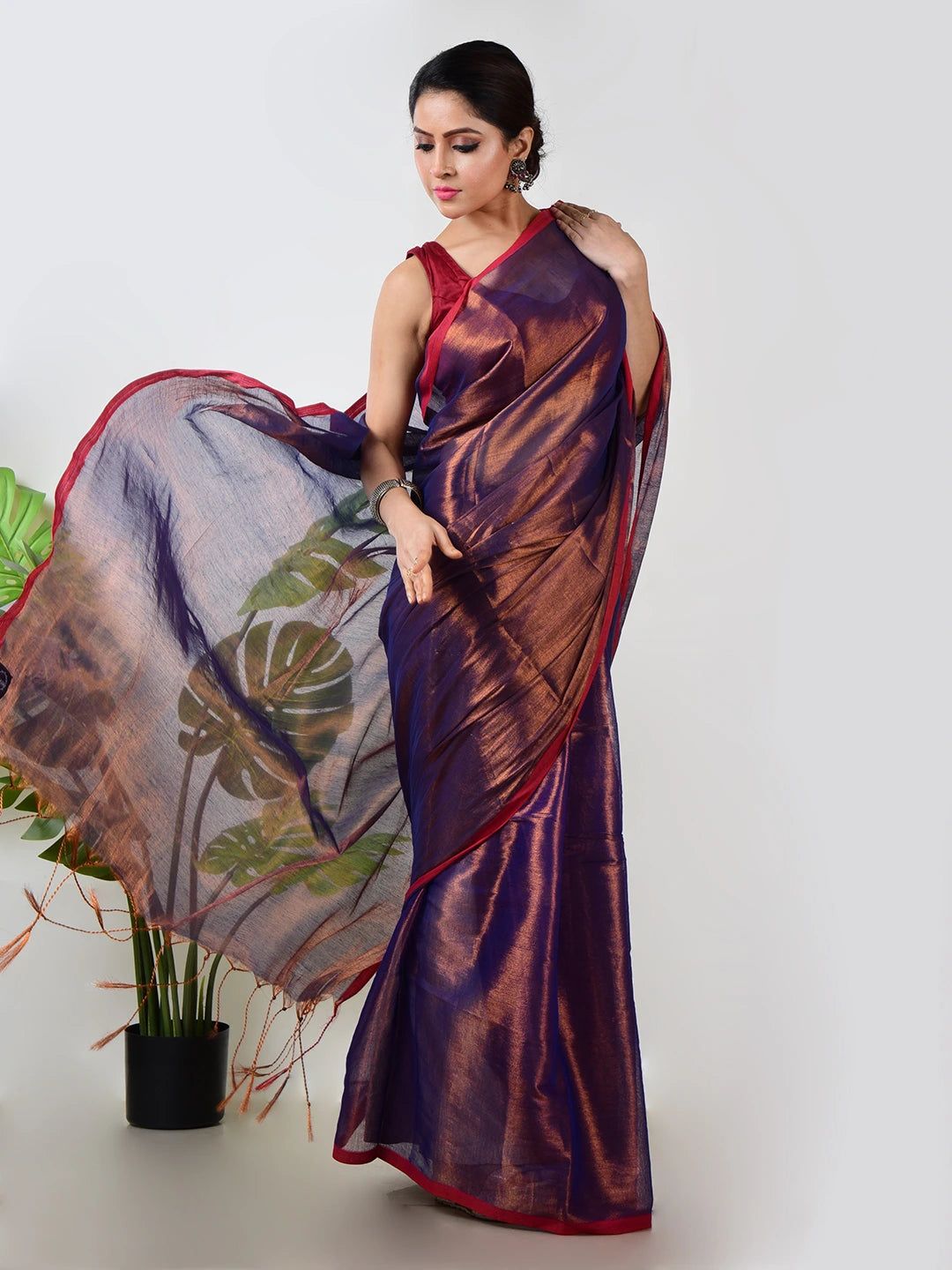 Midnight Melt | Copper & Blue Handloom Tissue Saree image 2