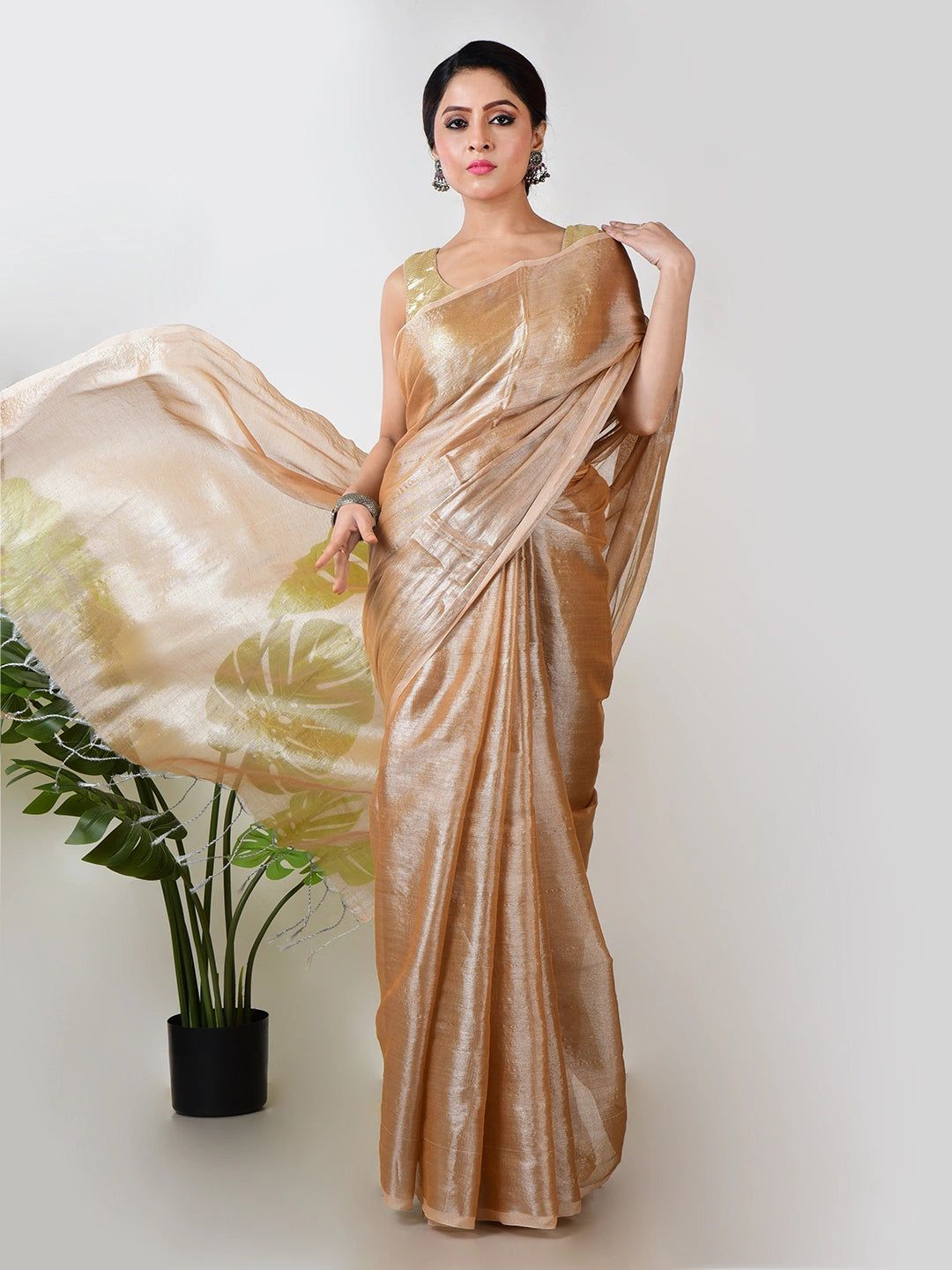 Rosy Dazzle | Rose Gold Handloom Tissue Saree image 2