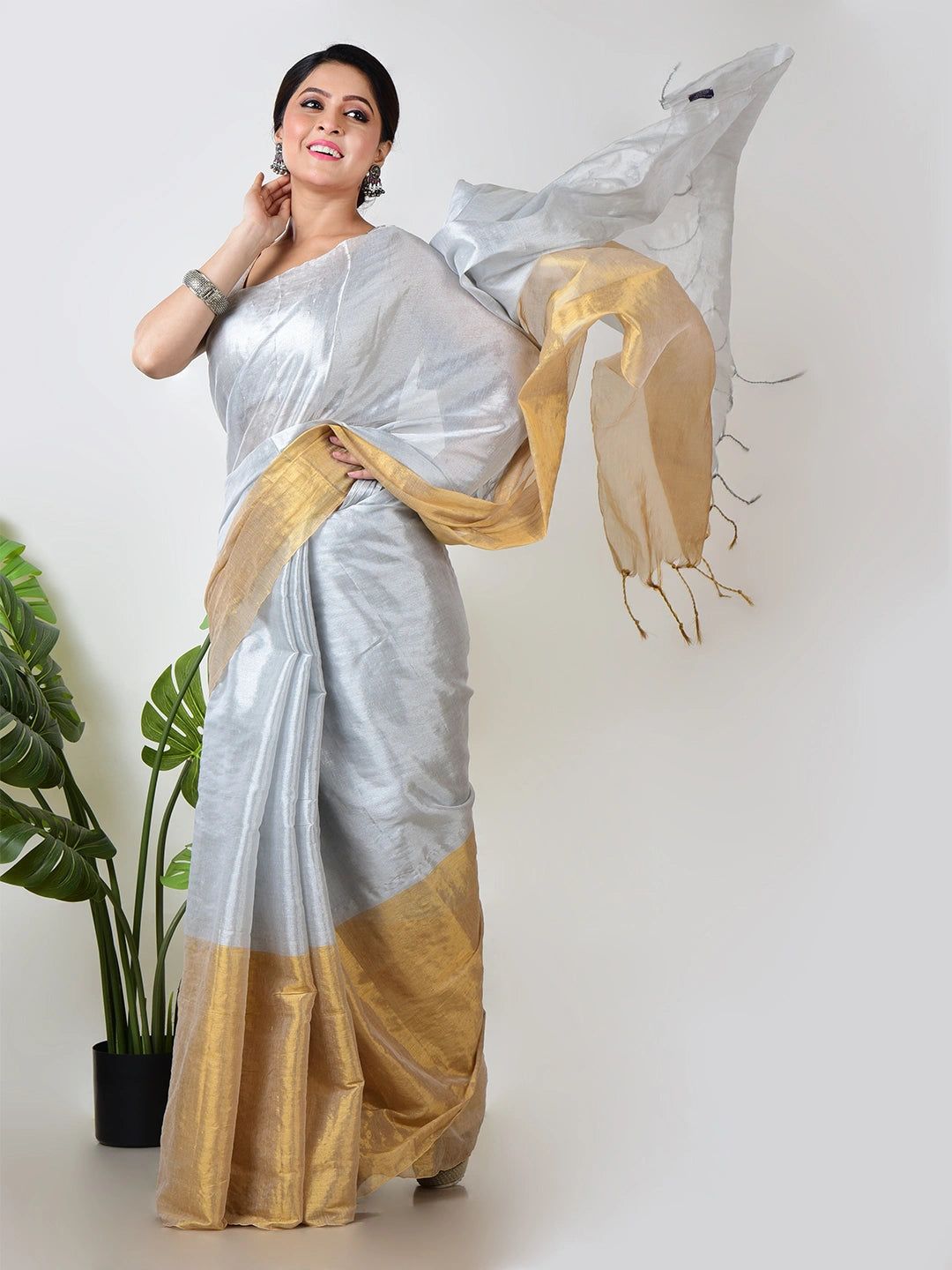 Butterscotch | White And Yellow Handloom Tissue Saree image 2