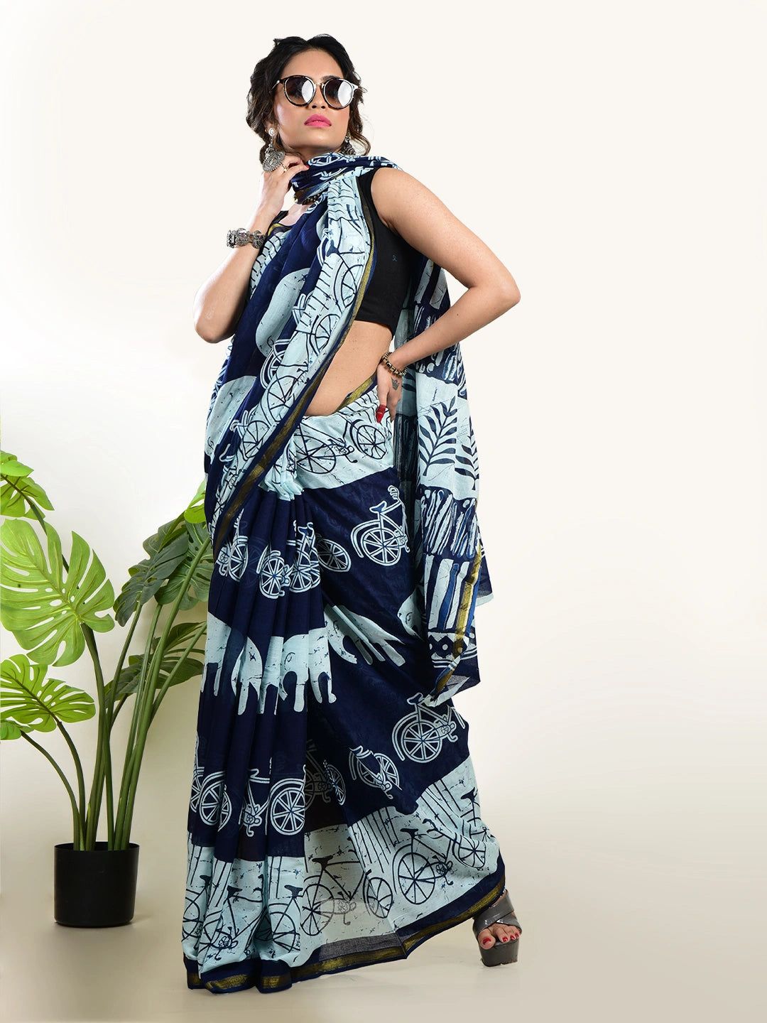 Prakriti | Cotton Handloom Indigo Saree image 2
