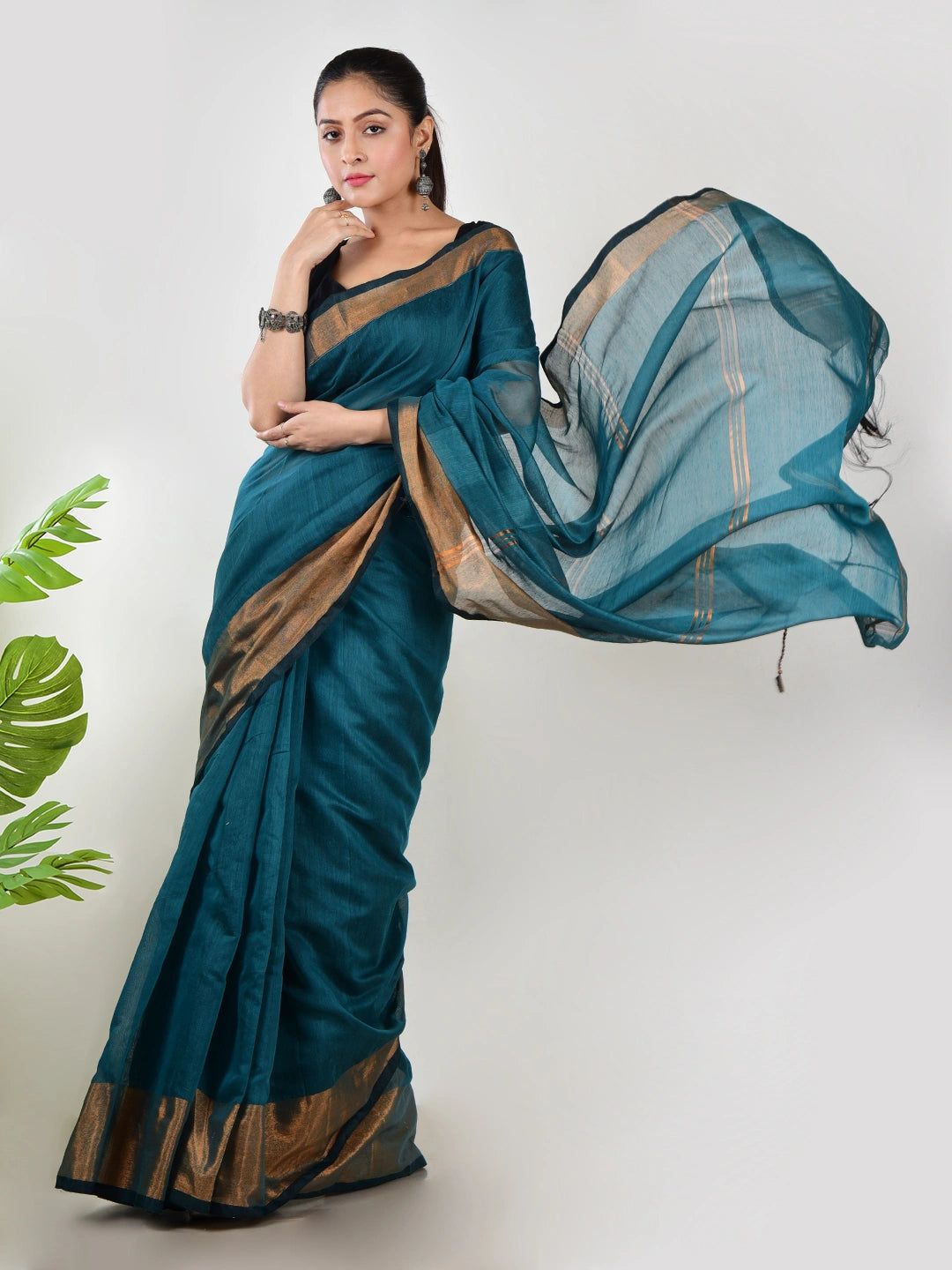 Turquoise Leher | Turquoise Handloom Linen Saree image 2
