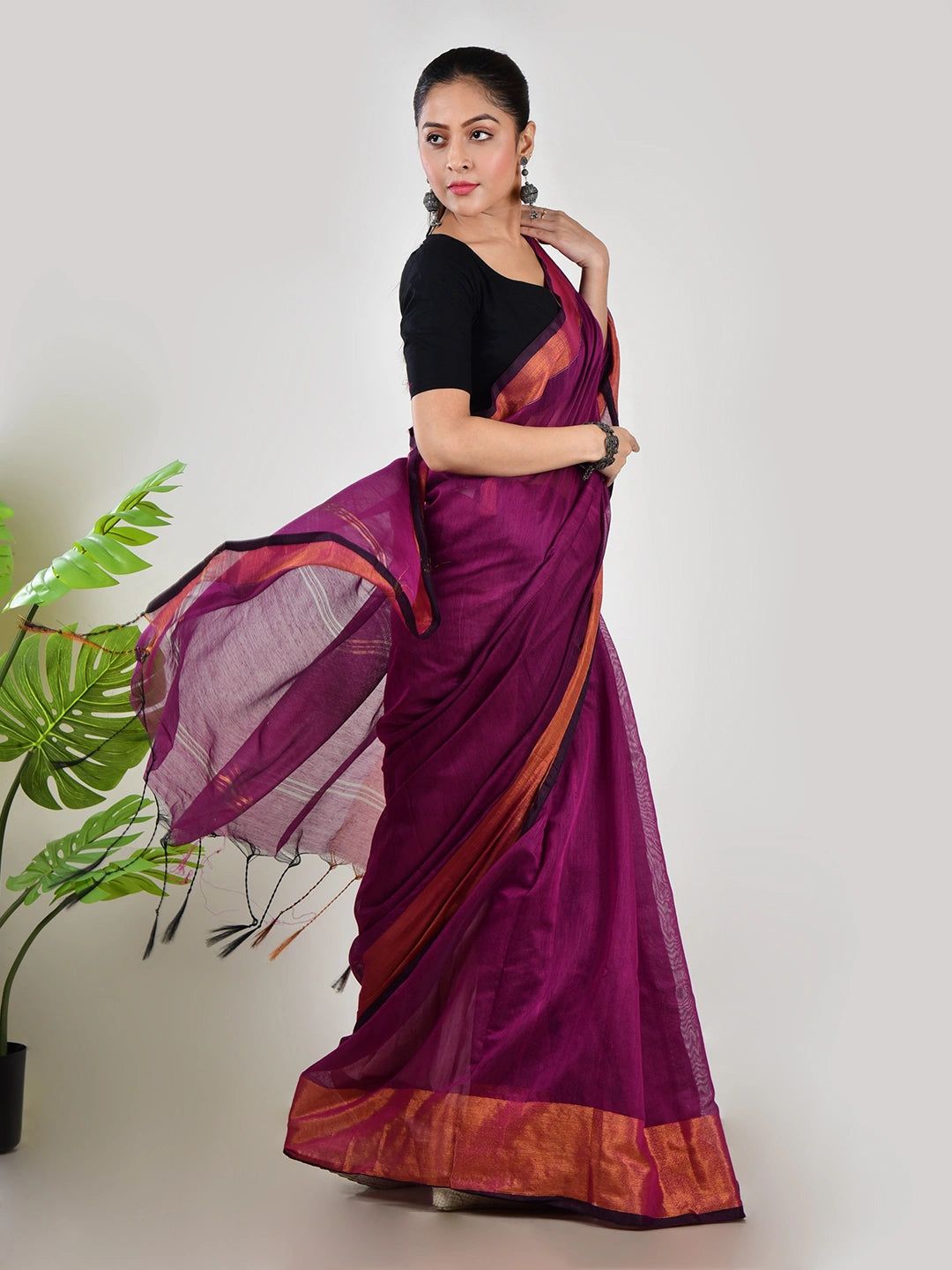 Lavender Chhaon | Purple Handloom Linen Saree image 2