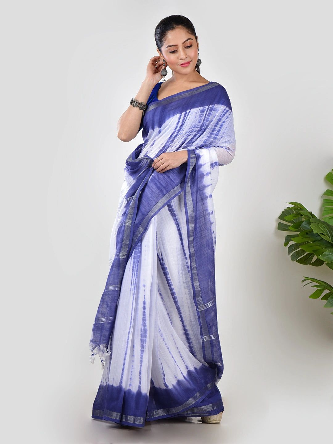 Megh Neela | Blue Handloom Mul Cotton Saree image 2