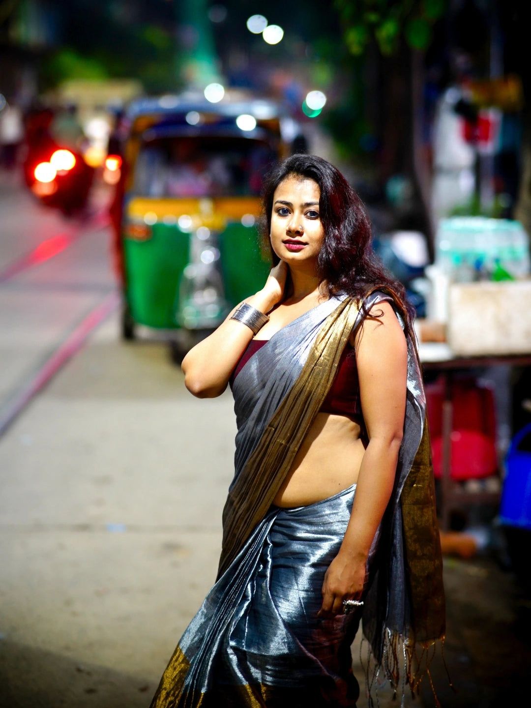 Swarna Chaand | Gold & Silver Handloom Tissue Saree By Poonam image 3