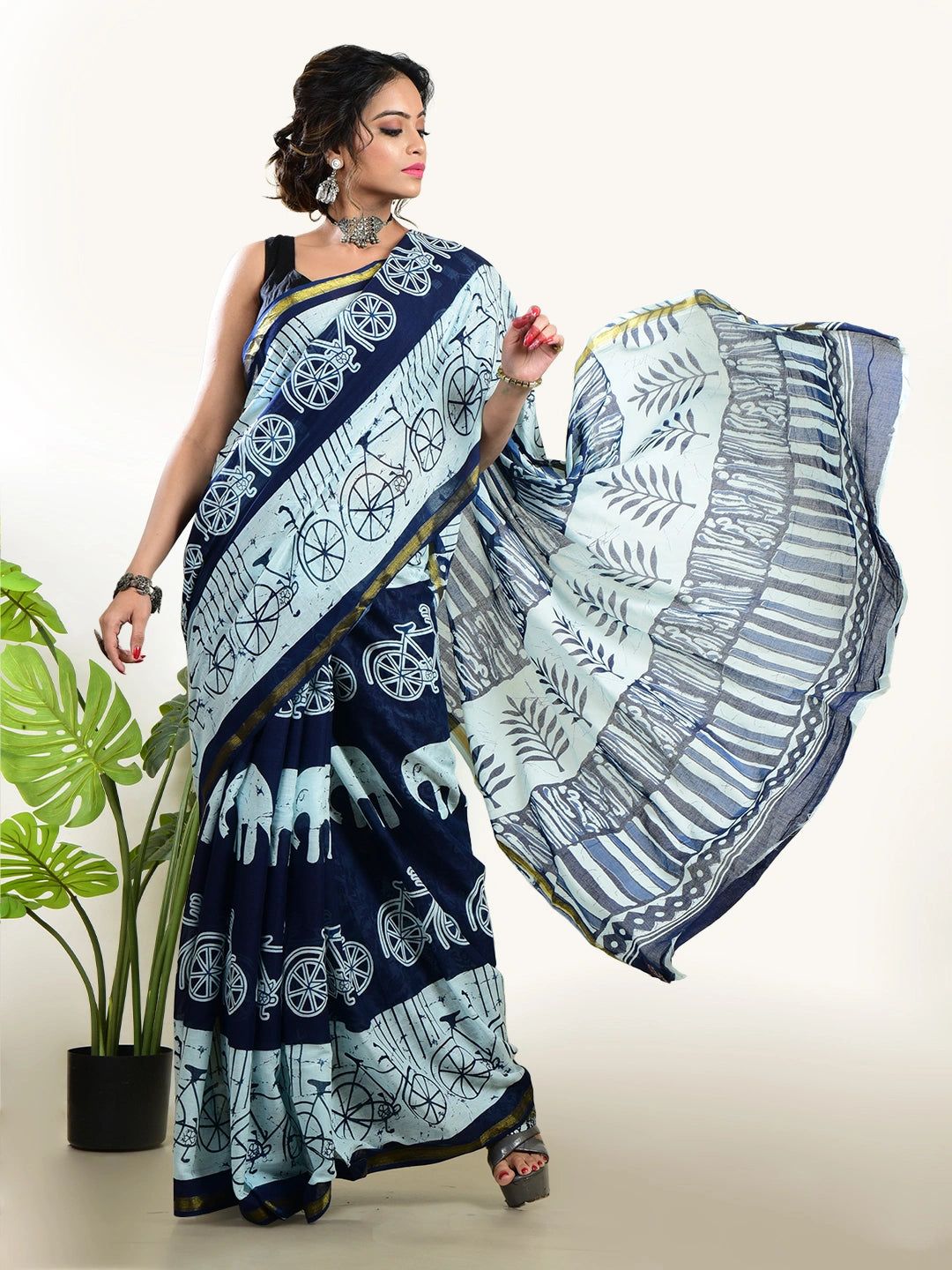 Prakriti | Cotton Handloom Indigo Saree image 3