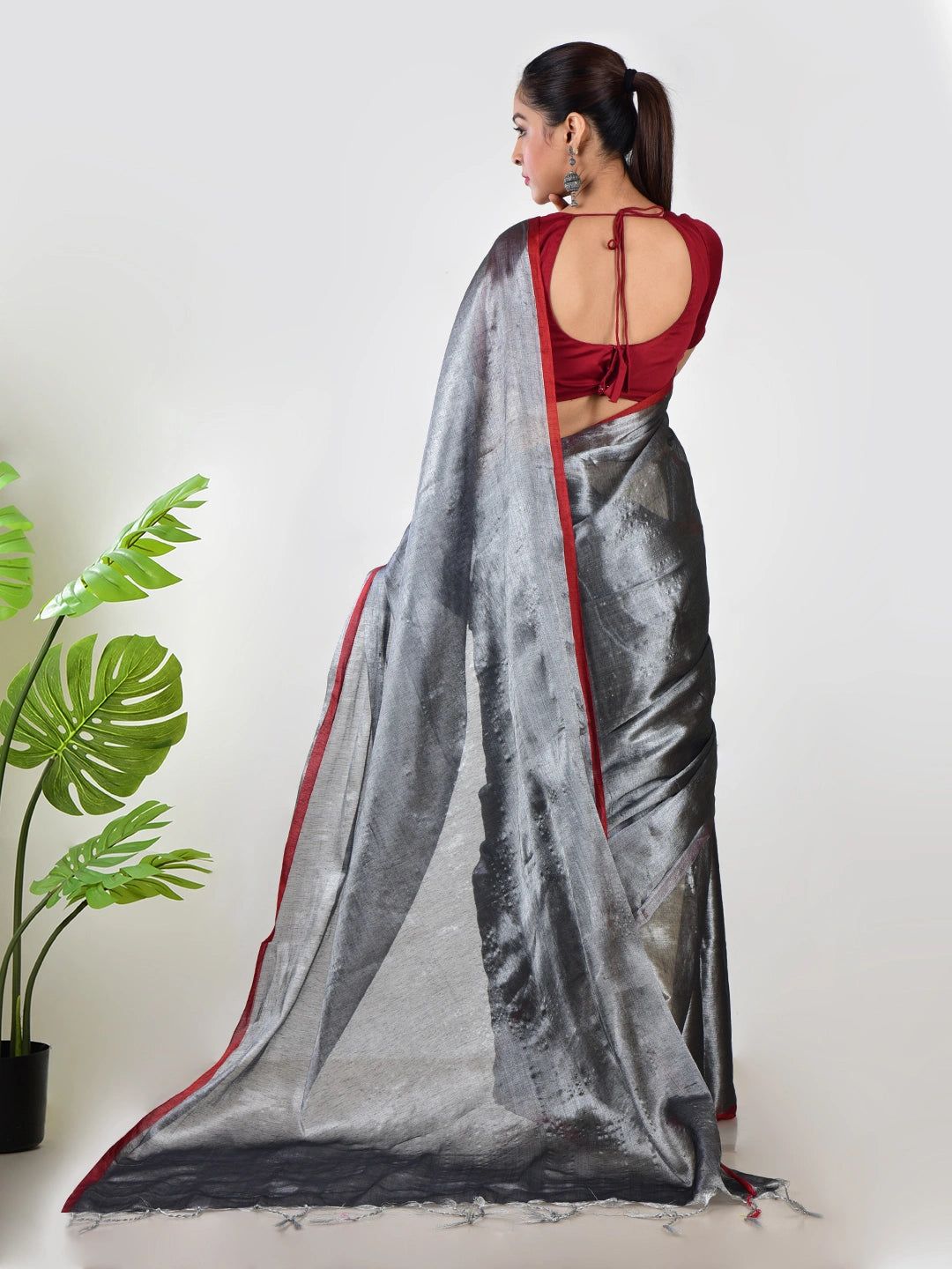 Silver Dust | Silver Handloom Tissue Saree image 3