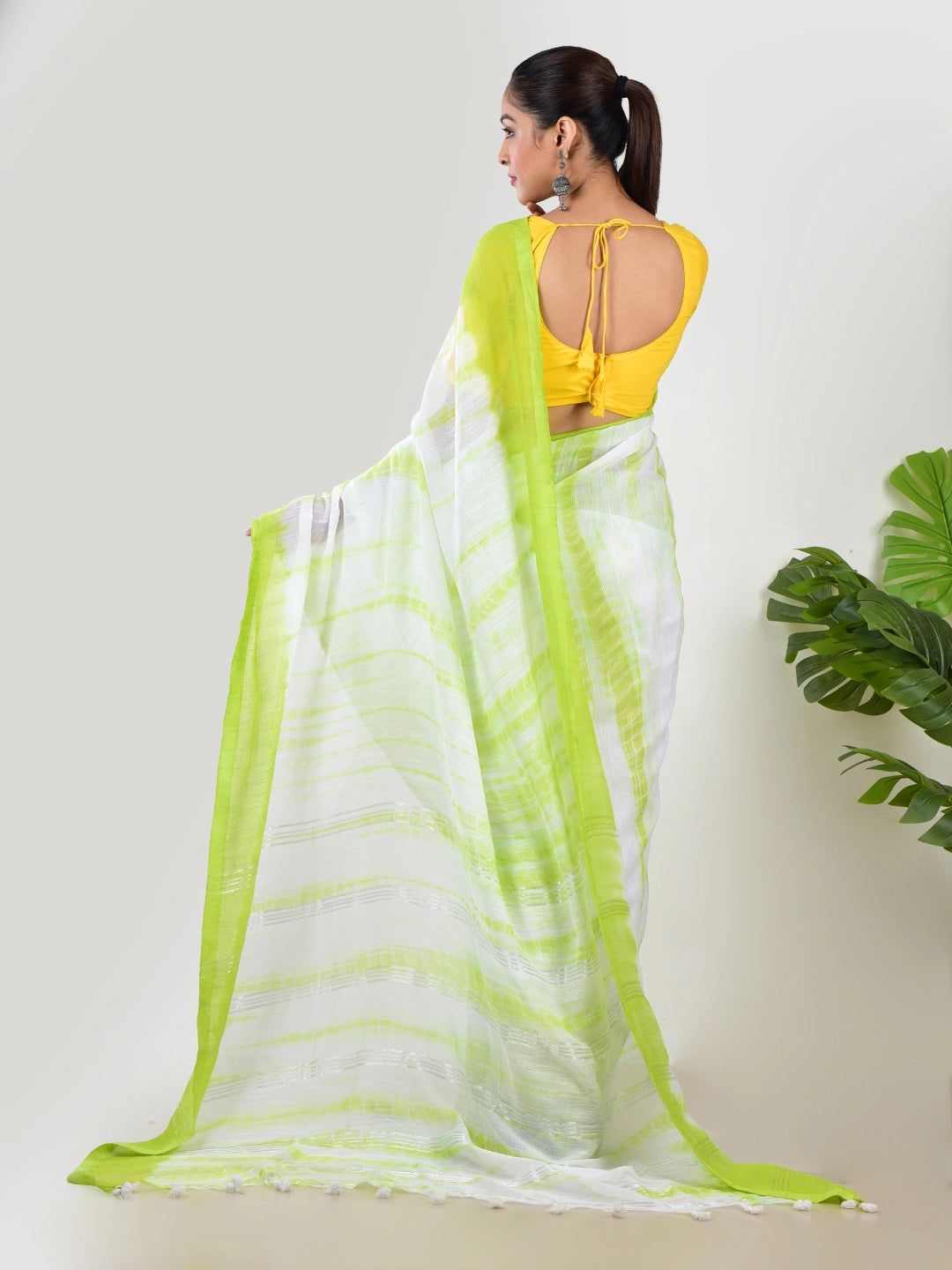 Hara Saaz | Green Handloom Mul Cotton Saree image 3