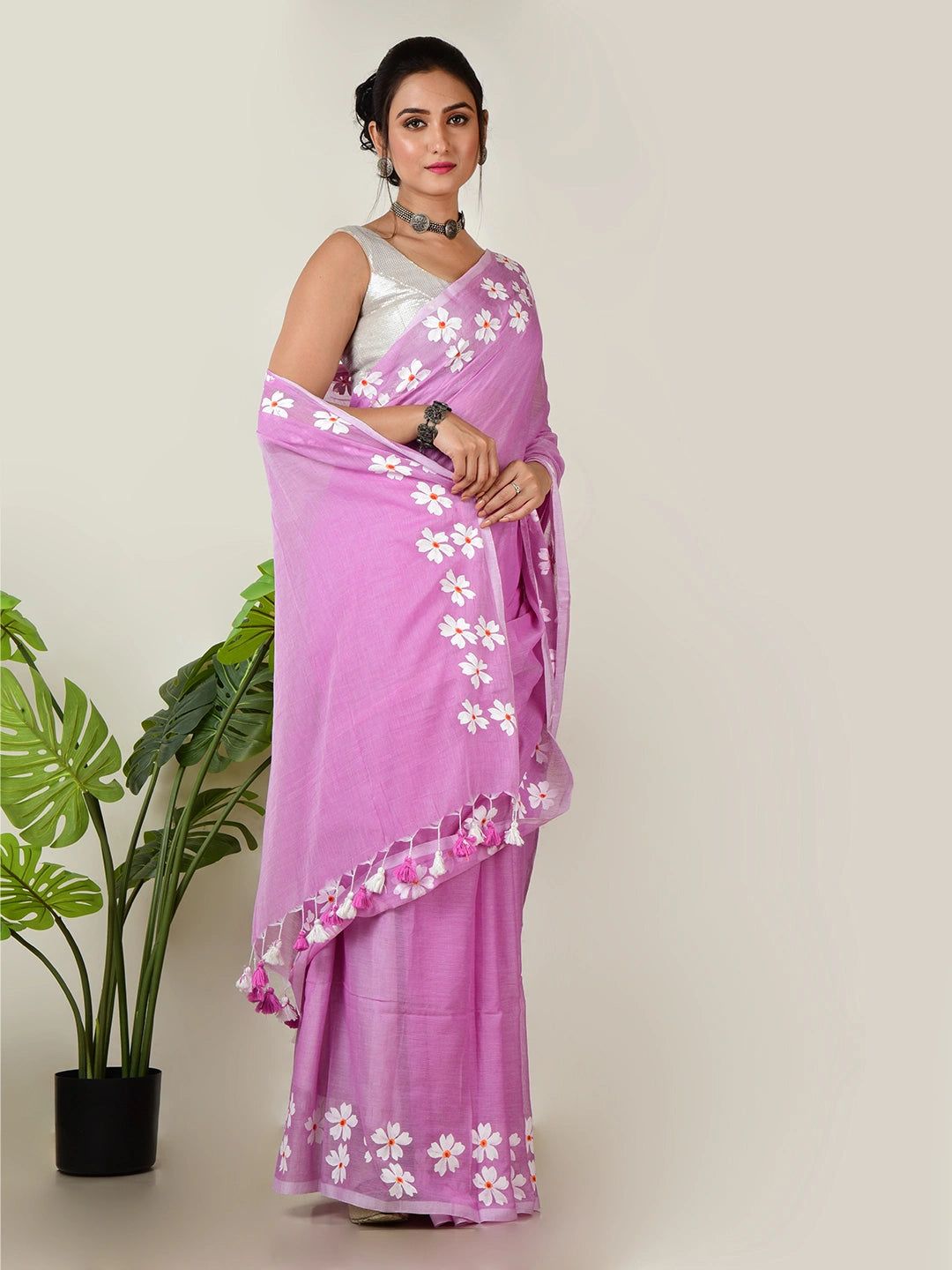 Gulabi Shaam | Dusty Pink Handloom Cotton Saree With Delicate Handcrafted Floral Art image 3
