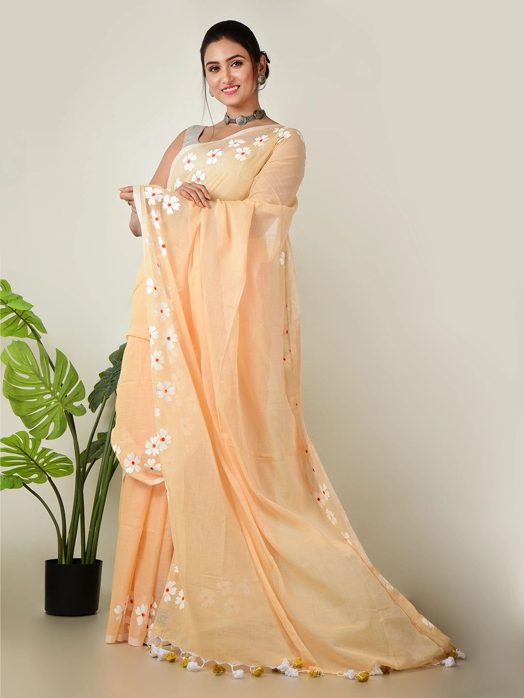 Rosy Mehak | Peach Beige Handloom Cotton Saree With Delicate Handcrafted Floral Art image 3