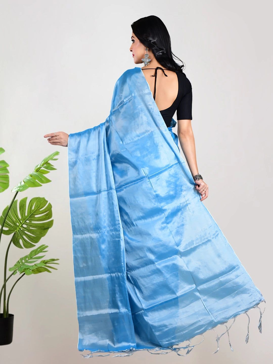 Aqua Bloom | Ocean Blue Handloom Tissue Saree image 3