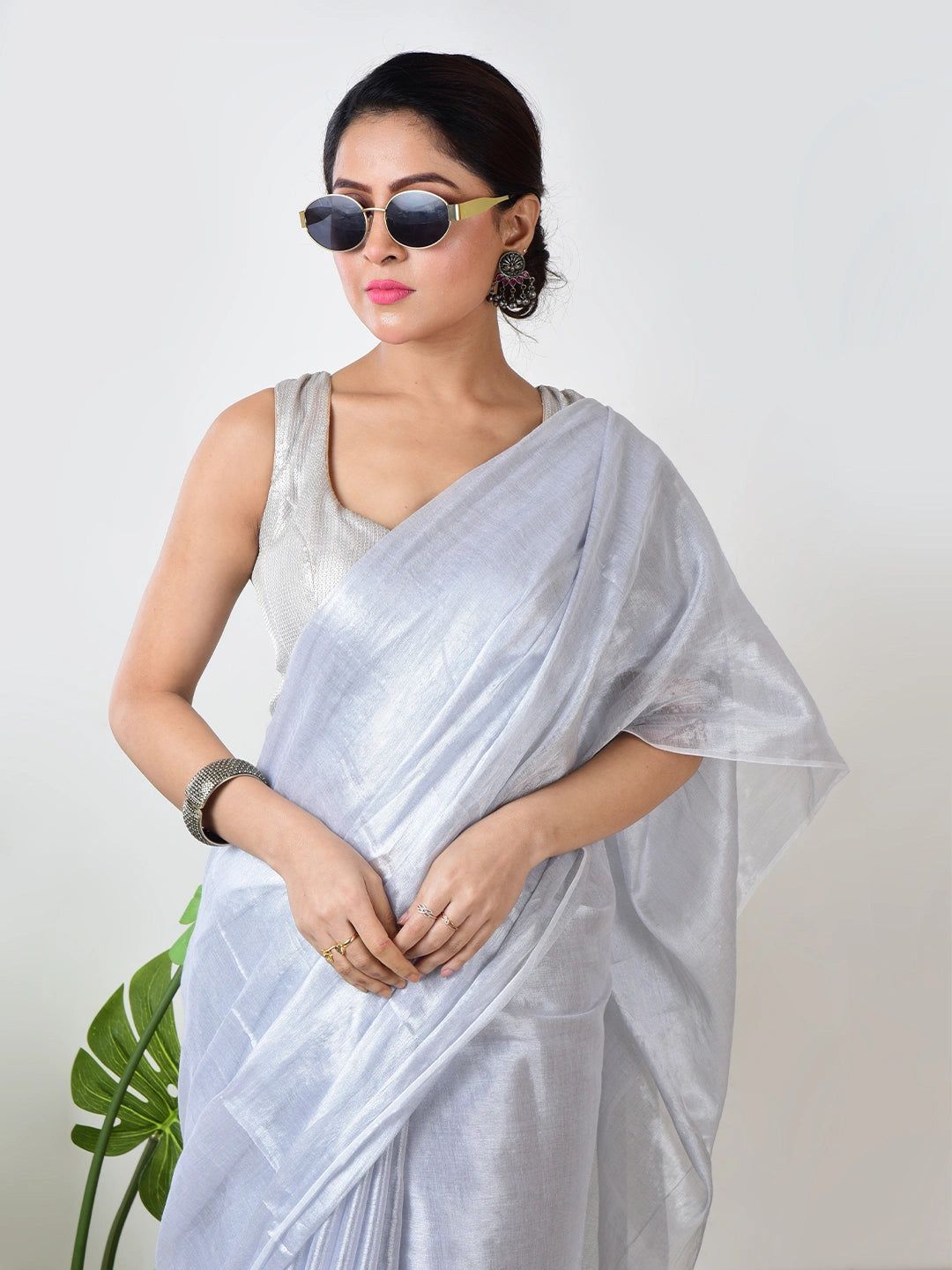 Chandrika | White Handloom Tissue Saree image 4