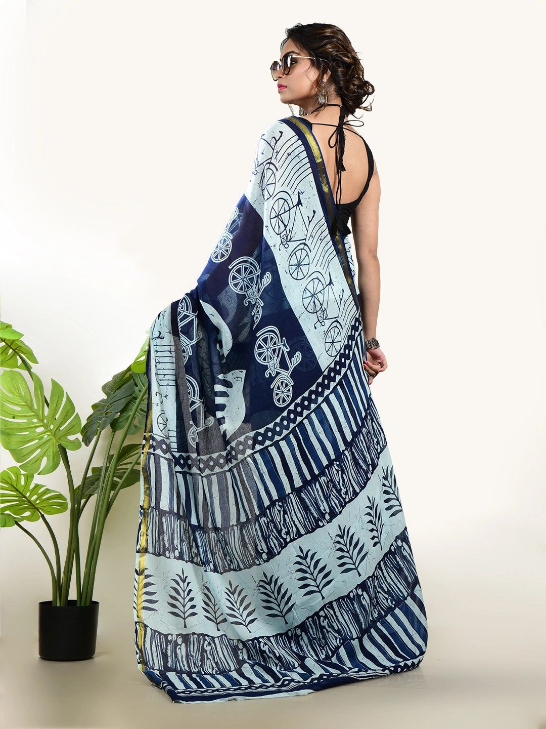 Prakriti | Cotton Handloom Indigo Saree image 4
