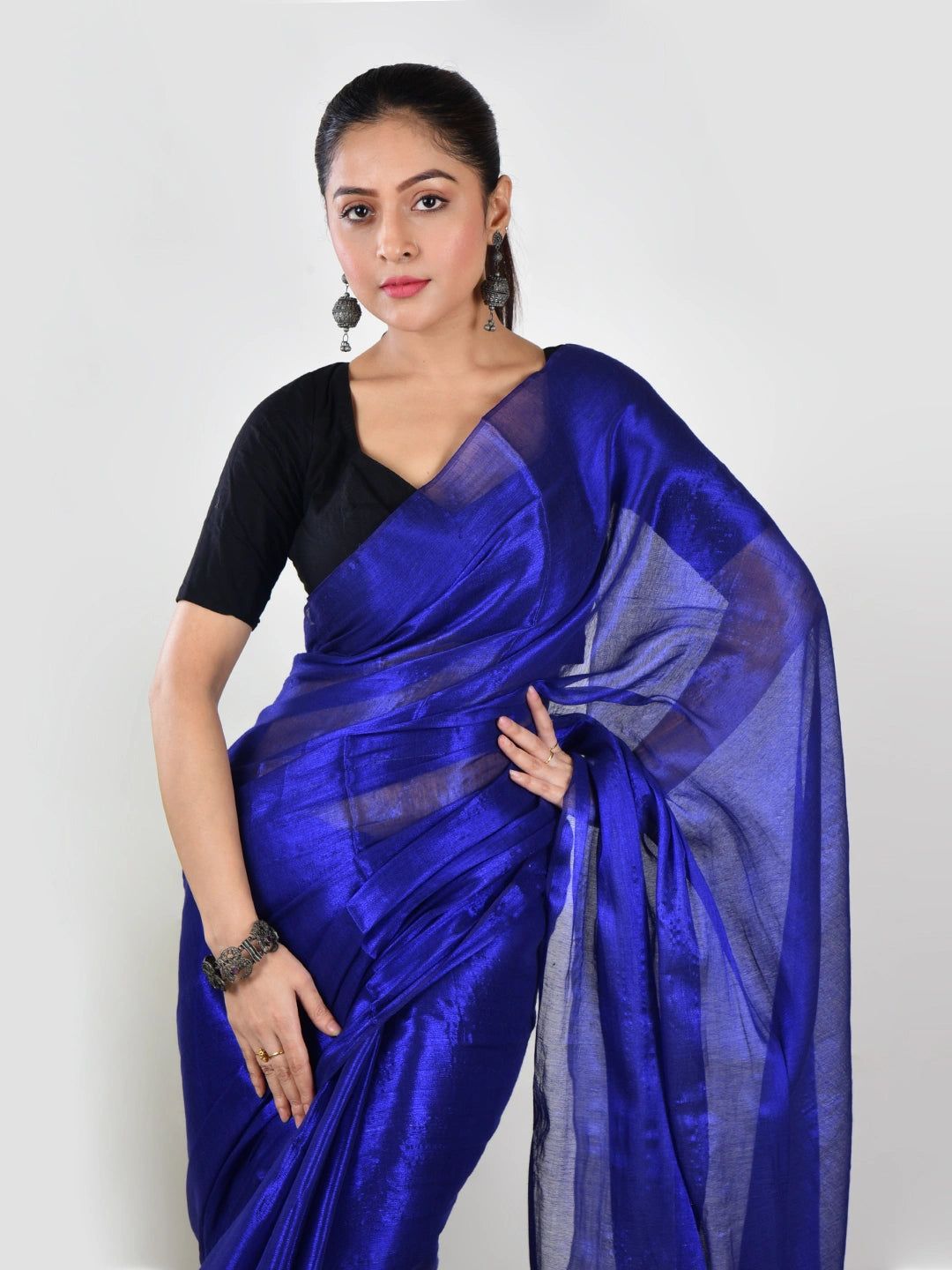 Neelsagar | Ink Blue Handloom Tissue Saree image 4