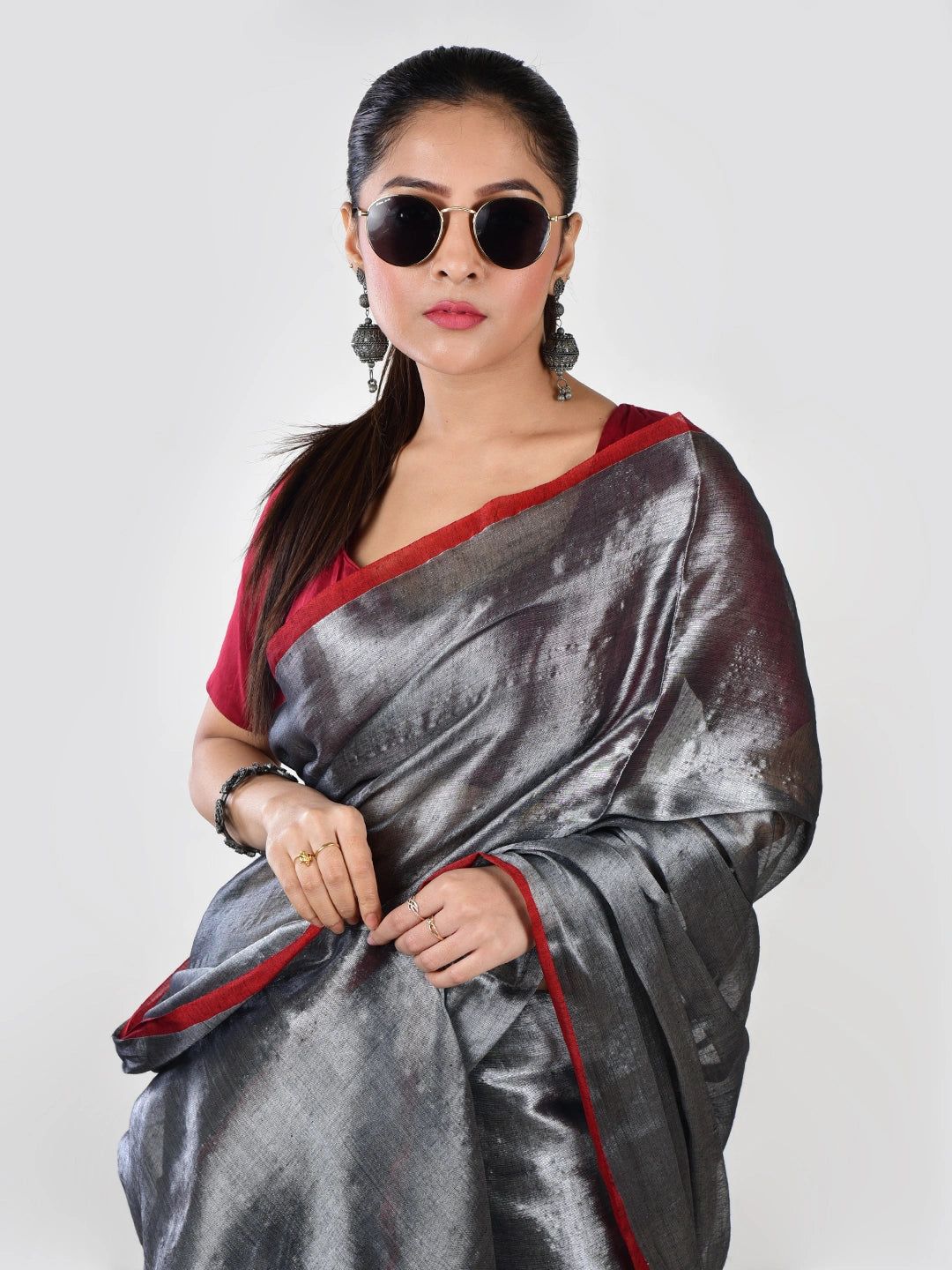 Silver Dust | Silver Handloom Tissue Saree image 4