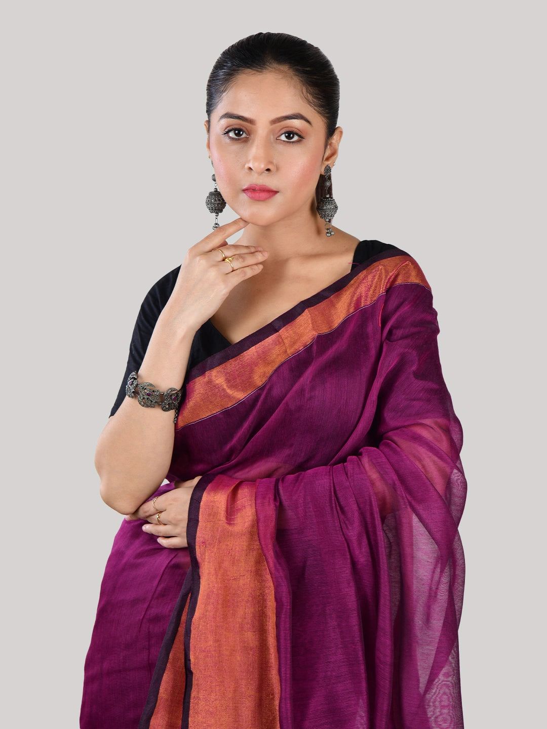 Lavender Chhaon | Purple Handloom Linen Saree image 4