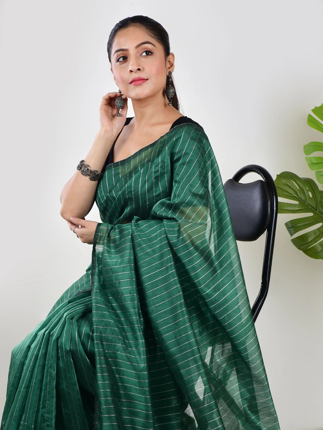 Mint Whisper | Turquoise Green Handloom Linen Saree image 4