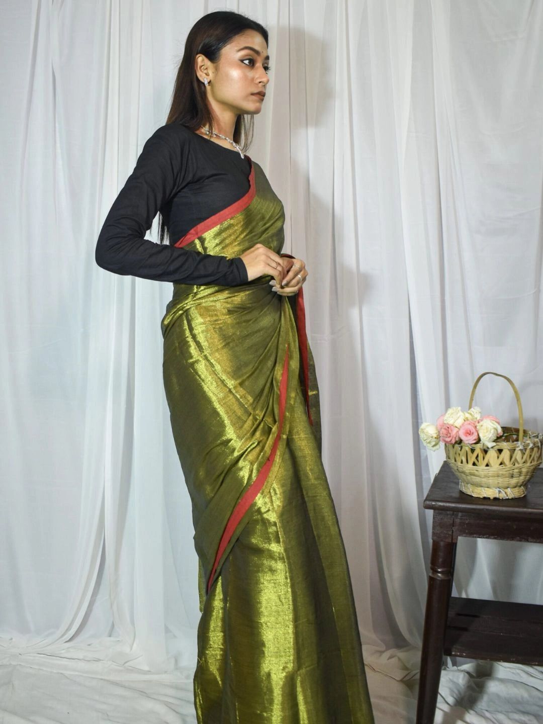 Virana | Green Handloom Tissue Saree image 4