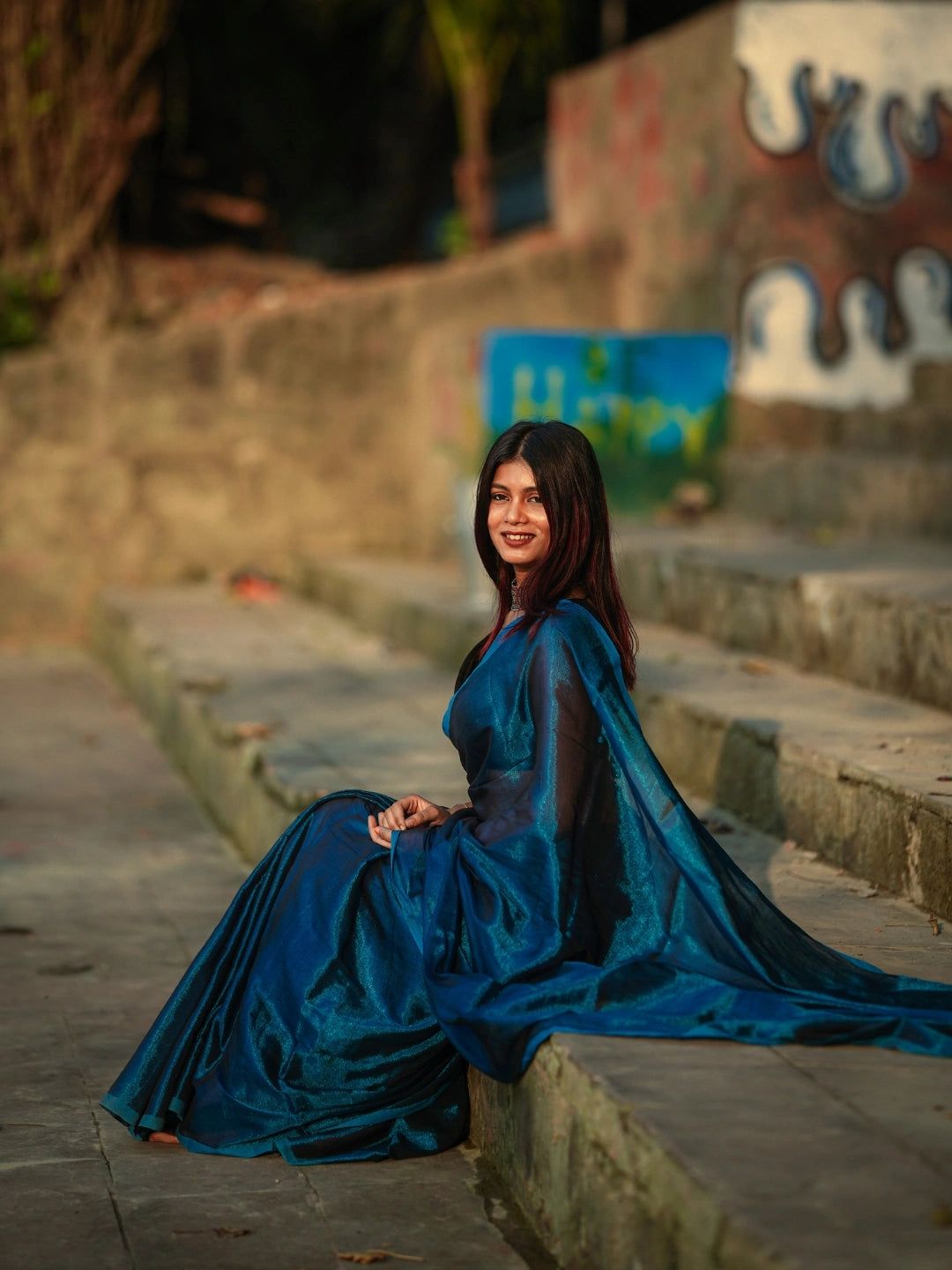 Turquoise Fleur | Turquoise Blue Handloom Tissue Saree image 4