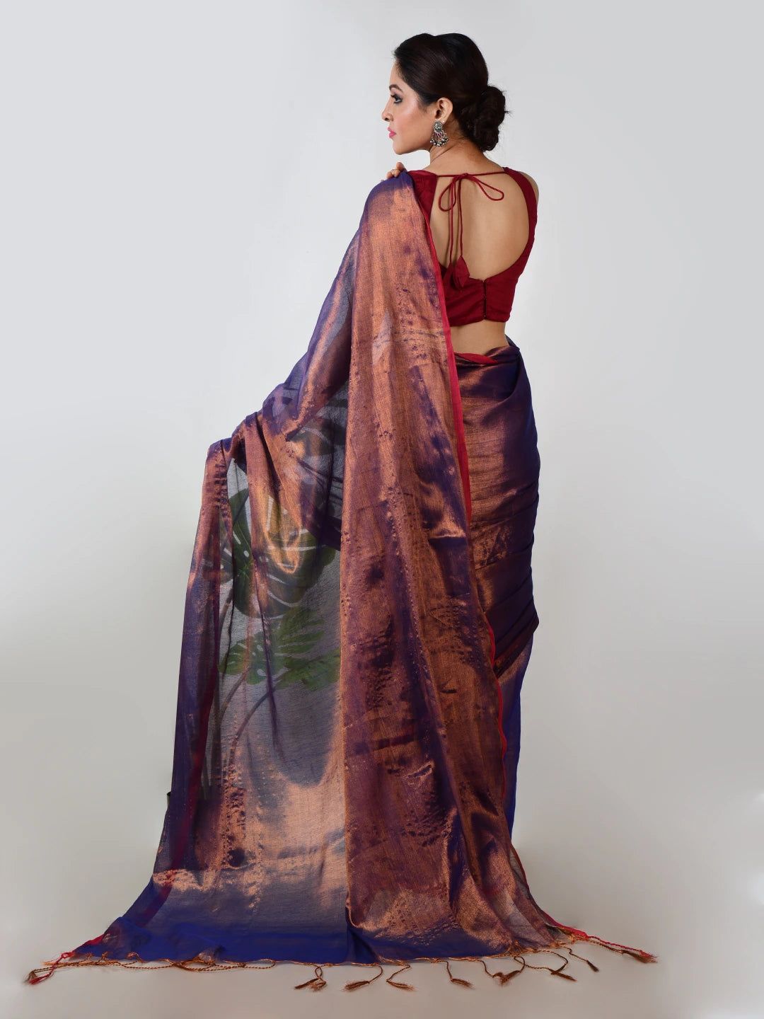 Midnight Melt | Copper & Blue Handloom Tissue Saree image 5