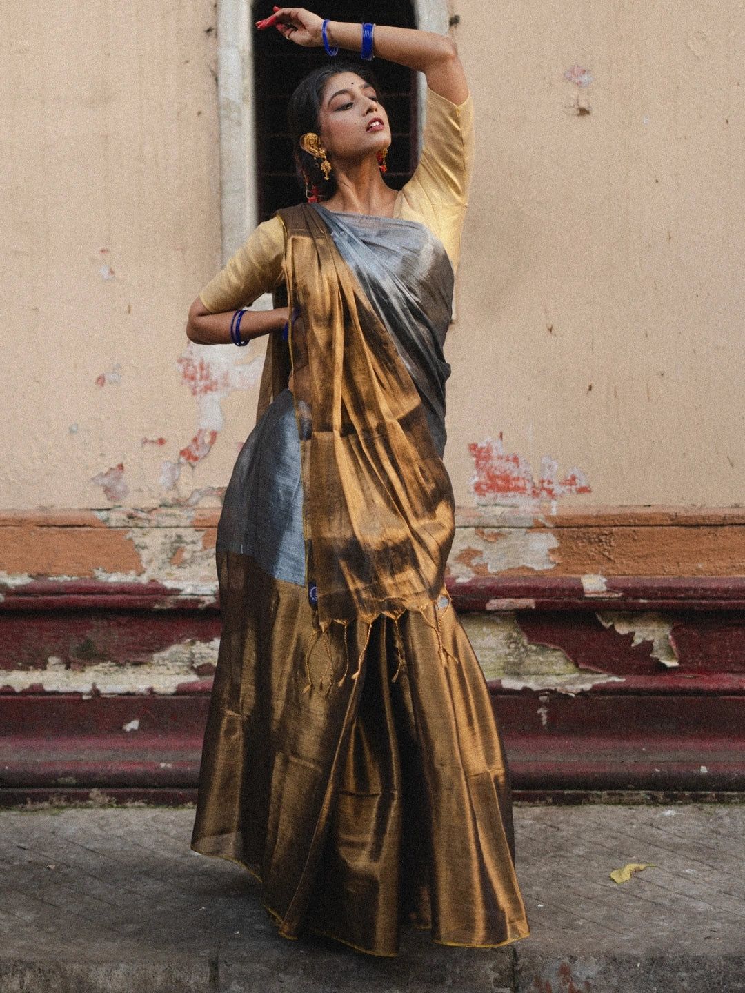 Swarna Chaand | Gold & Silver Handloom Tissue Saree By Antra image 5