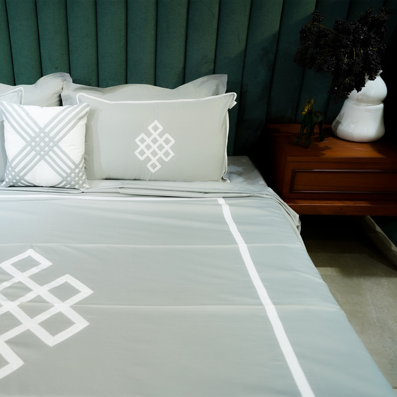 Abstract Fusion Silver Mist Bed Sheet- Queen-228.6cmx259.08cm-500 Thread Count