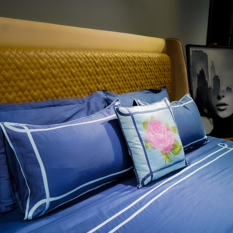 Tranquil Curve Majestic Sapphire Bed Sheet- Queen-228.6cmx259.08cm-300 Thread Count image 3