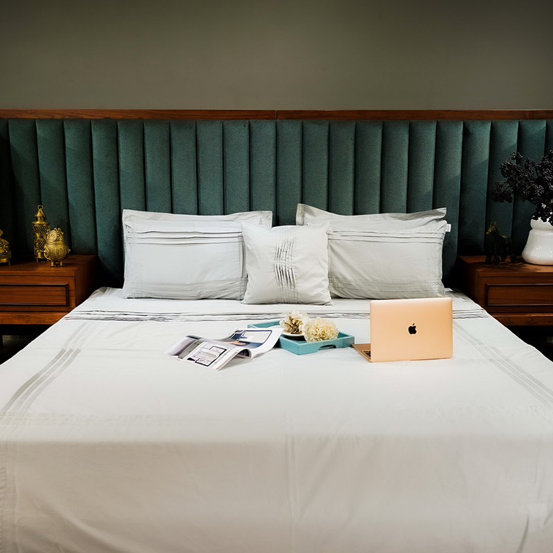 Classic Charm Silver Mist Bed Sheet- Queen-228.6cmx259.08cm-500 Thread Count image 4