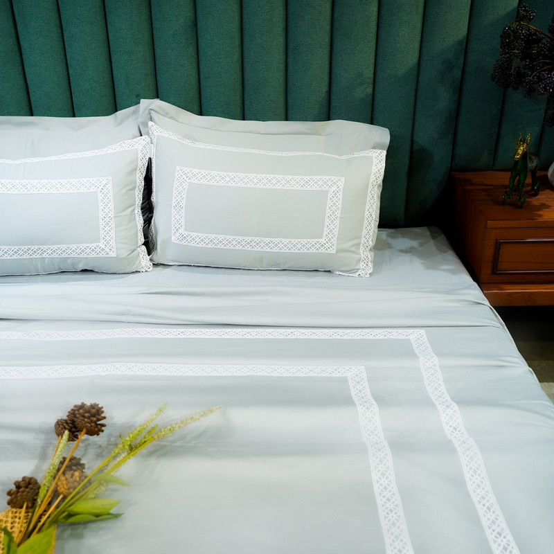 Cotton Bloom Silver Mist Bed Sheet- Queen-228.6cmx259.08cm-300 Thread Count image 4