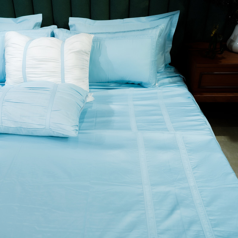 Opulent Edge Azure Whisper Bed Sheet- Queen-228.6cmx259.08cm-500 Thread Count image 4