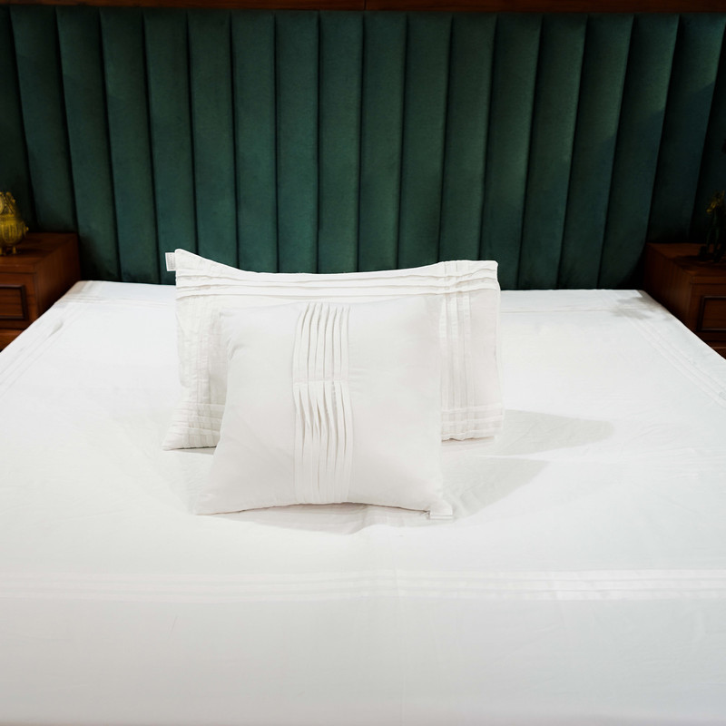 Classic Charm Pure Alabaster Bed Sheet- Queen-228.6cmx259.08cm-500 Thread Count image 5