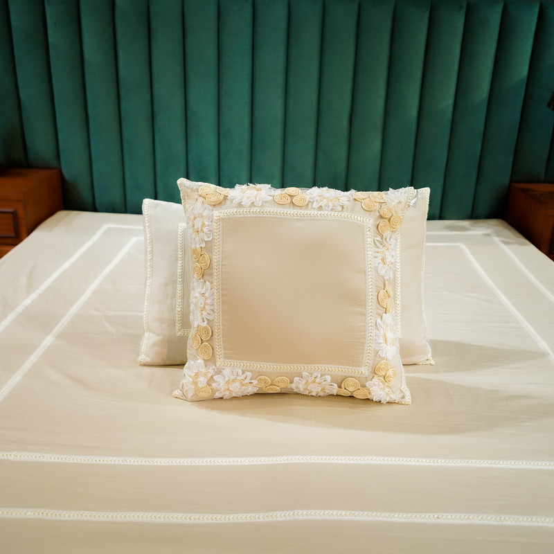 Trimmed Bliss Champagne Charm Bed Sheet- King-274.32cmx274.32cm-300 Thread Count image 5