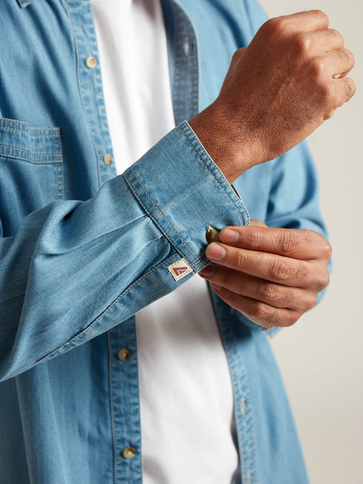 Admund - Eco-friendly Semi-formal Denim Shirt For A Sustainable image 9