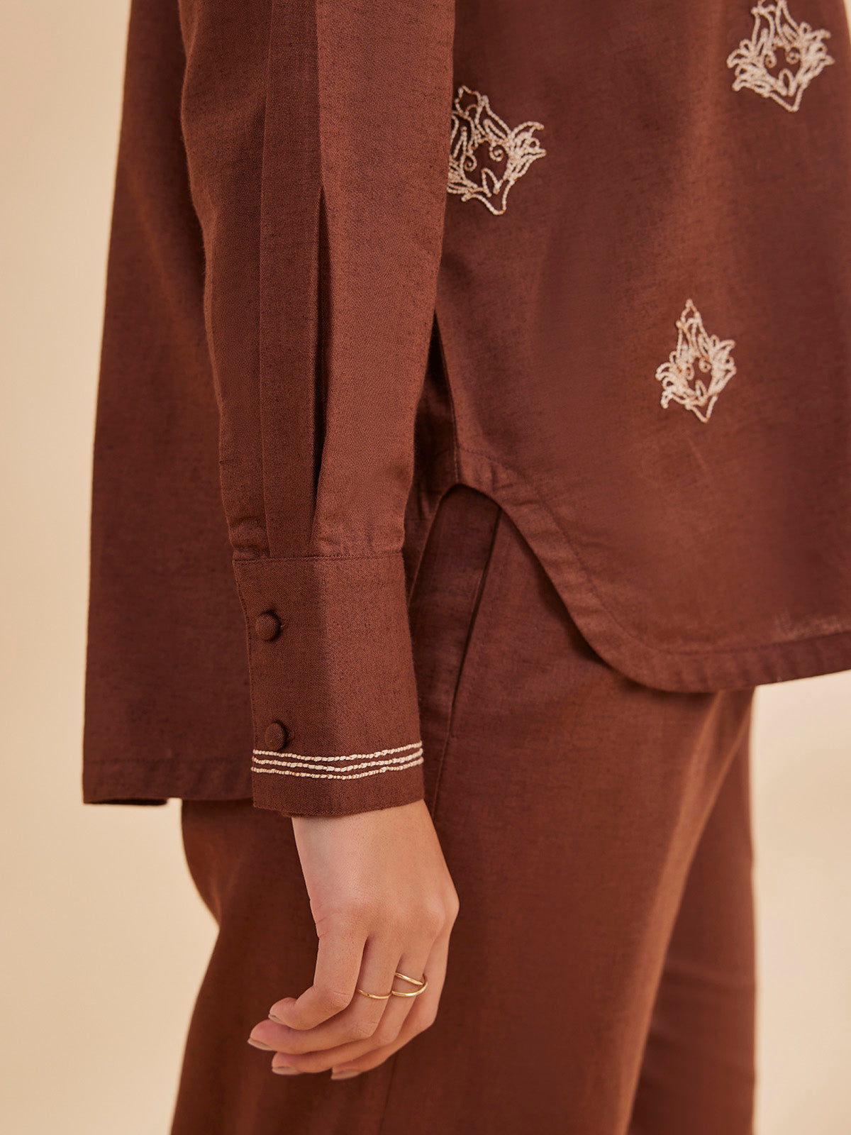 Allara - Motif Embroidered Linen Shirt image 10