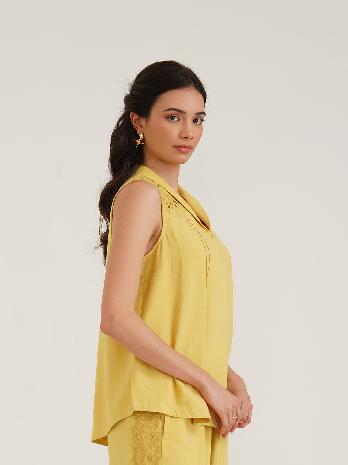 Hera - Embroidered Linen Top image 9