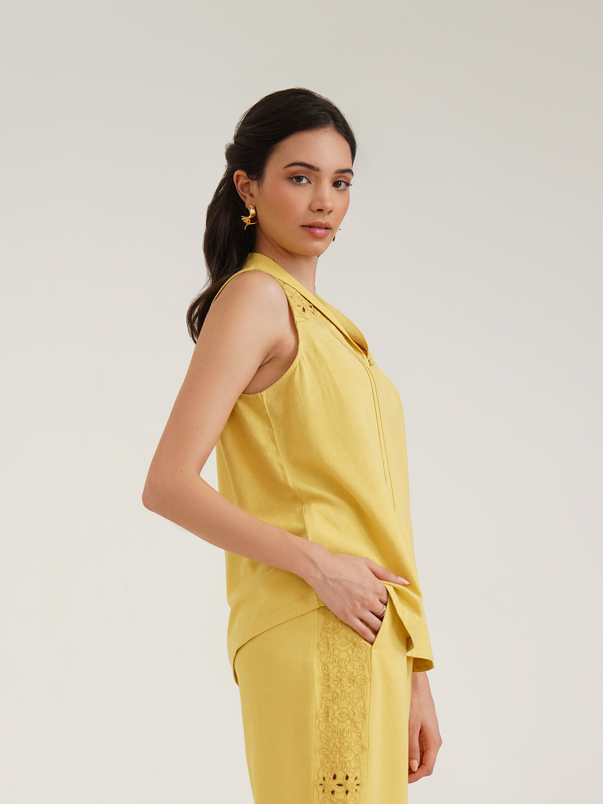 Hera - Embroidered Linen Top image 12