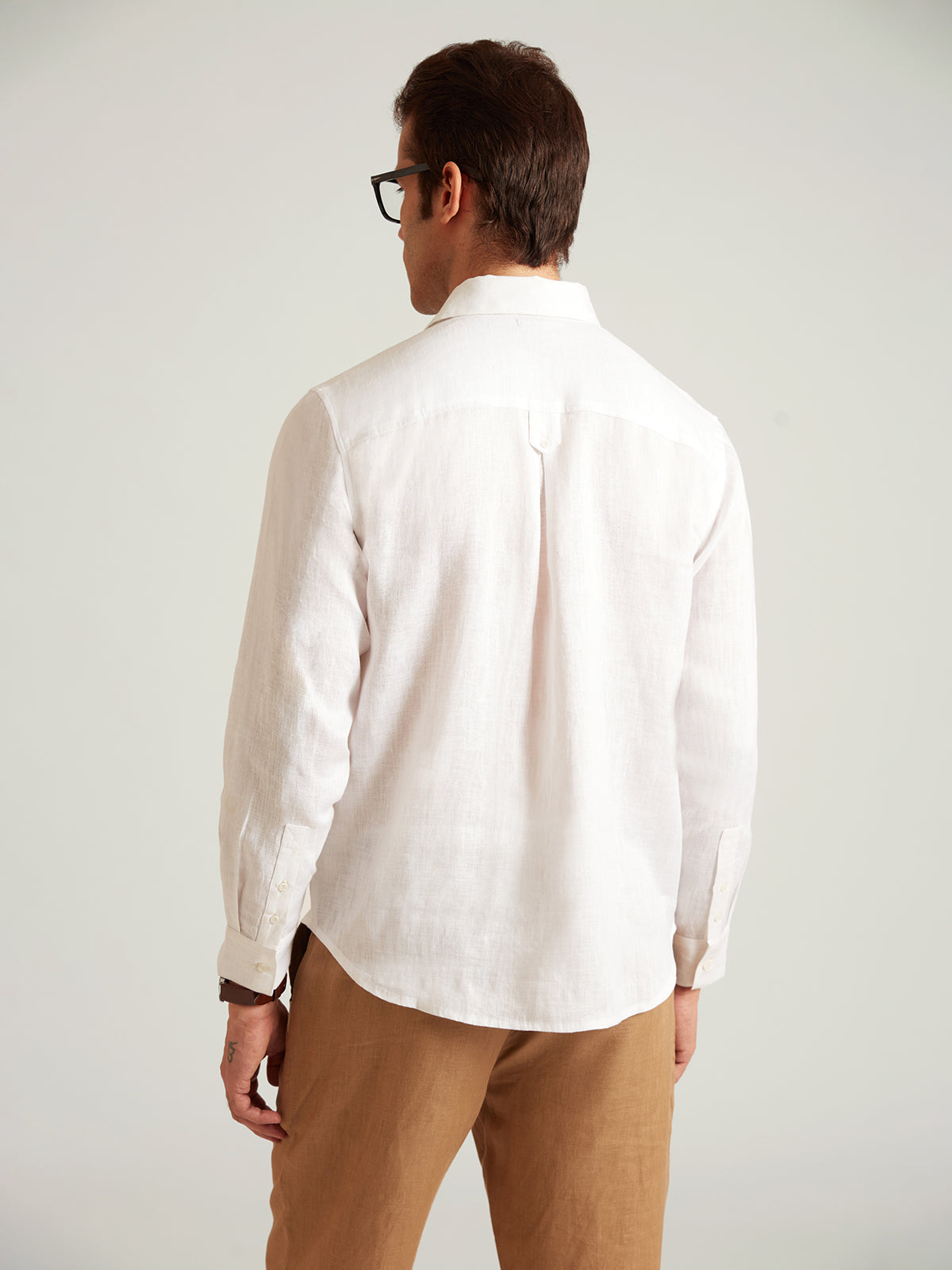 Noah - Classic White Linen Shirt image 7