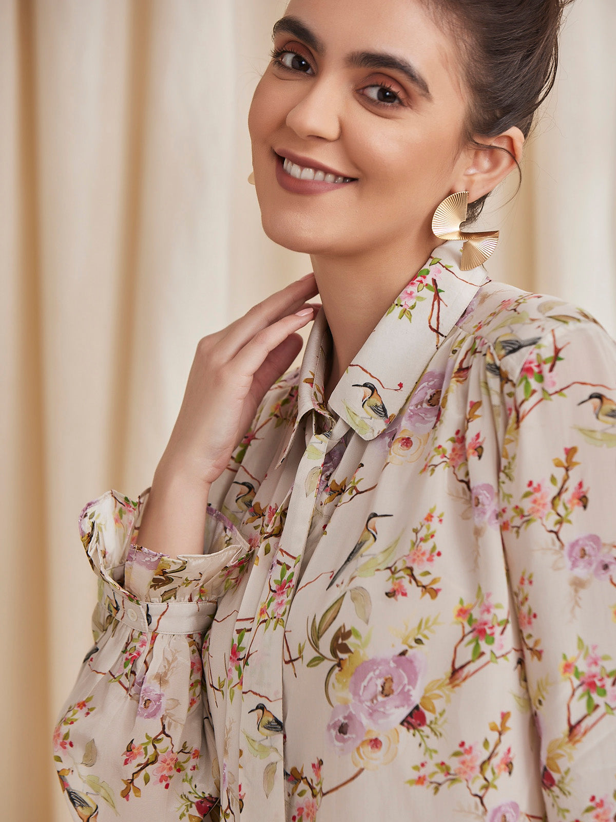 Alyssa - Floral Printed Viscose Crepe Shirt image 8