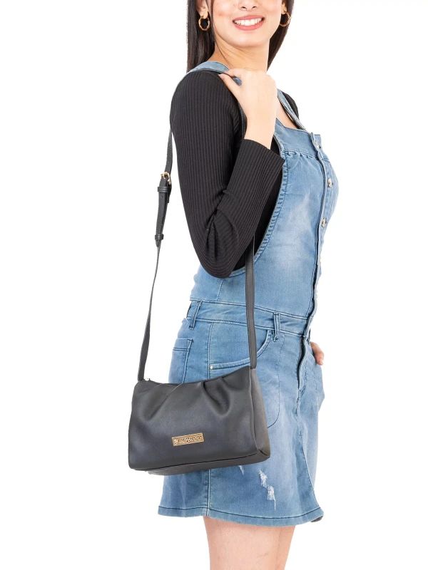 Women's Black Sling Bag At An Unbeatable Discounts