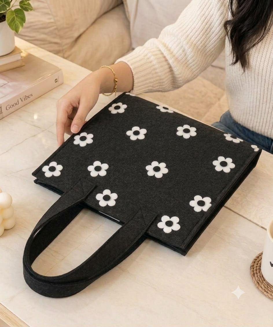 College & Office Aesthetic Tote | Must-have Daisy Tote Bag image 4