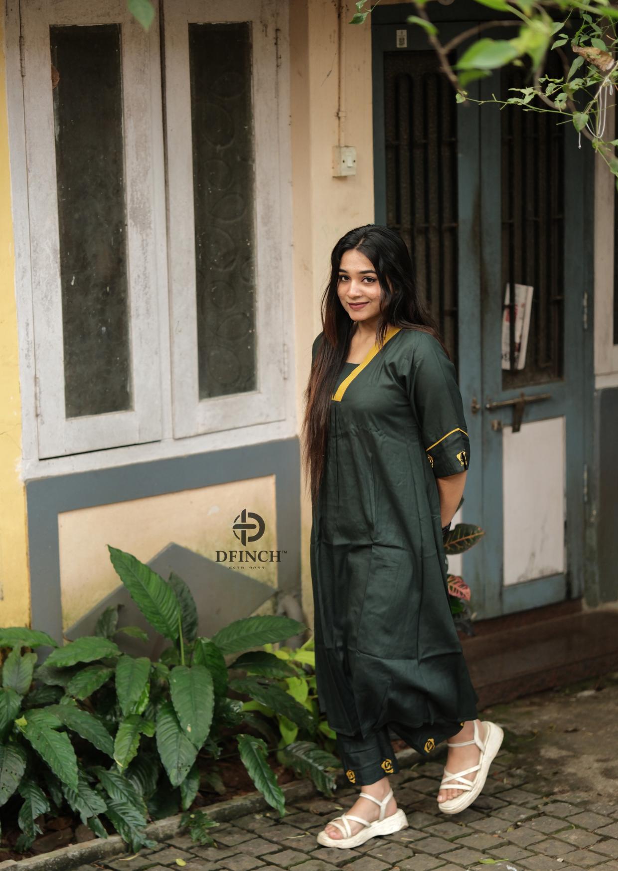 Women‚äôs Dark Green Kurti Set | V-neck & Designer Sleeves image 3