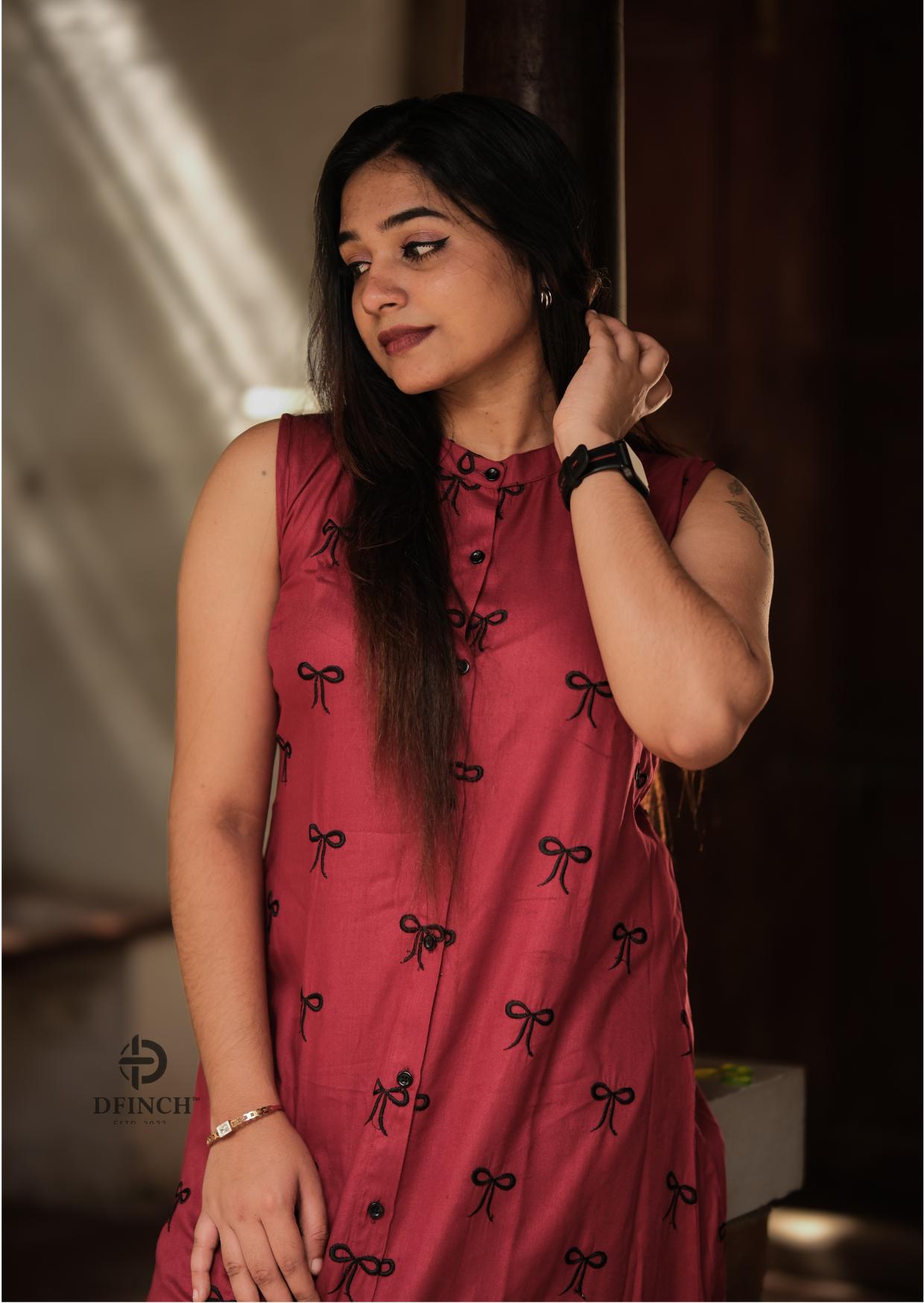 Modern Maroon Sleeveless Kurti Set With Button Neck | Women image 6