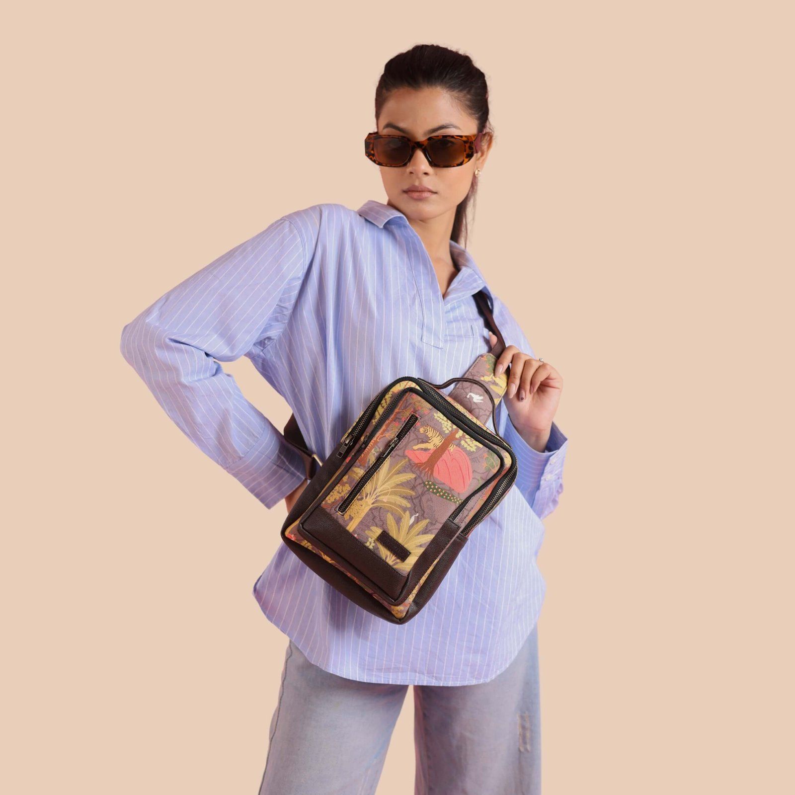Tiger Art Print Chest Bag For Women