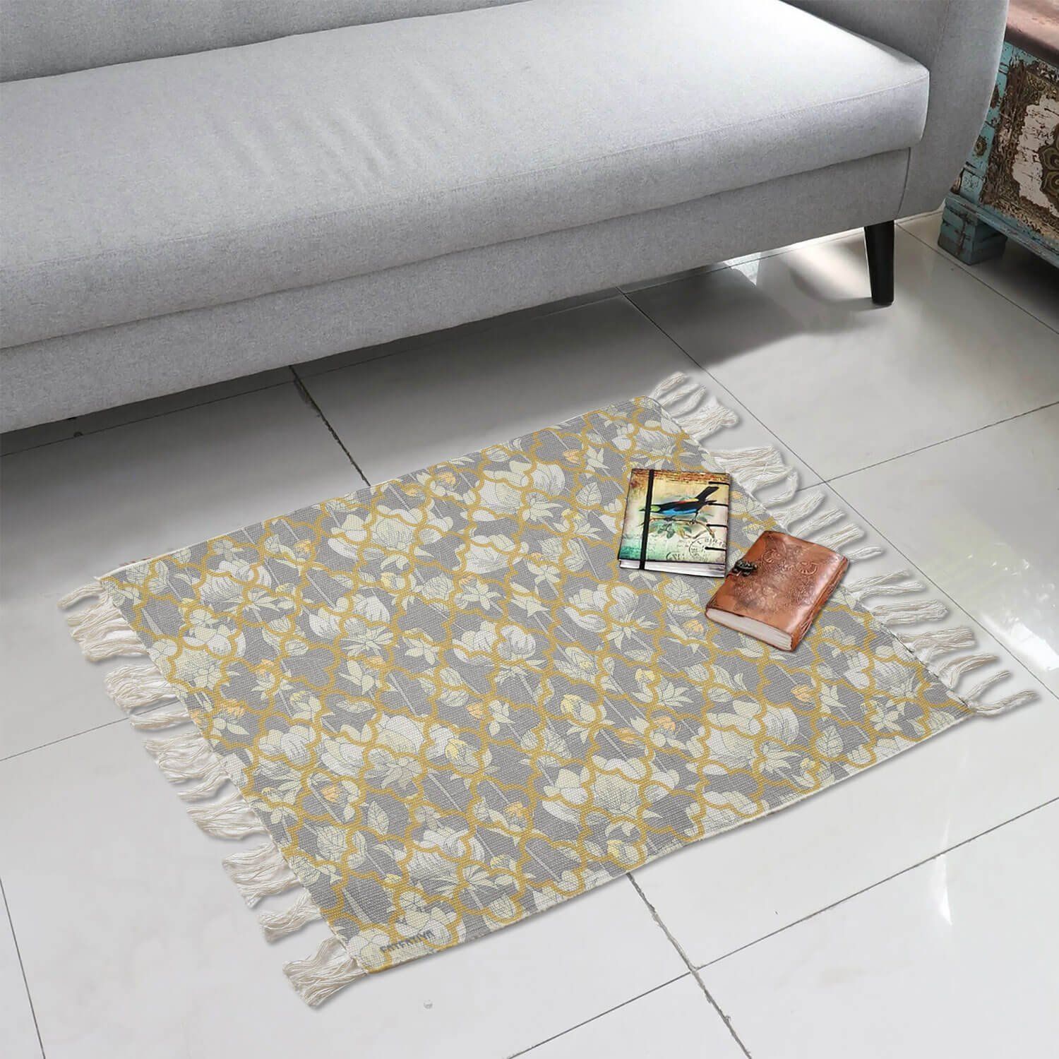 White Lotus Flower Polyester Outdoor Rug
